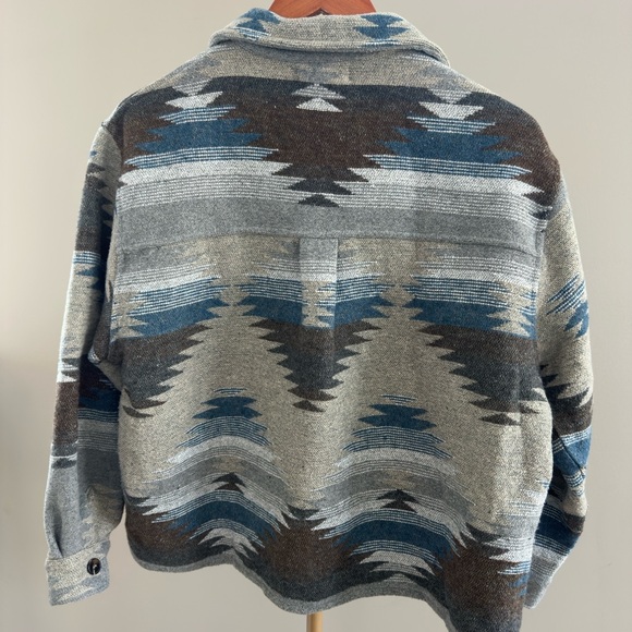 Papillon Blanc Aztec Style Cropped Jacket – Size Small - Picture 6 of 6